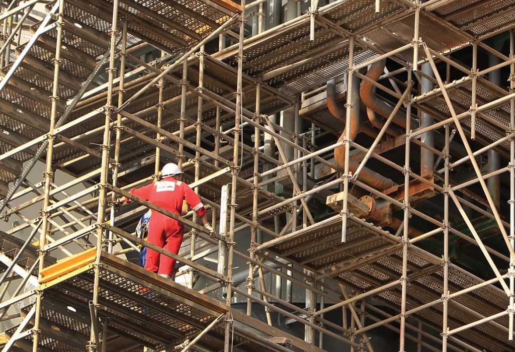 Ensuring The Safety Of Your Scaffolding - Frp-Manufacturer